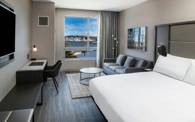 AC Hotel by Marriott Portsmouth