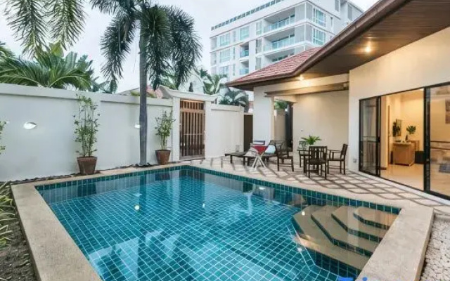 AnB poolvilla 2BR with private beach in pratamnak