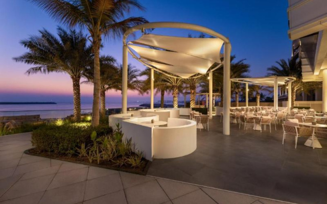 Отель voco Muscat Al Mouj by IHG