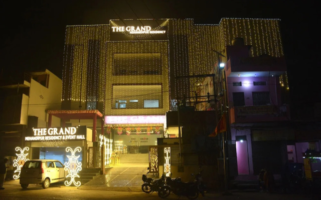 Hotel The Grand