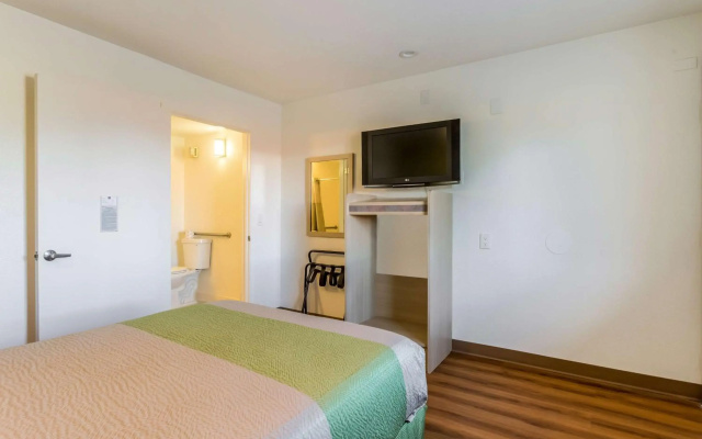 Motel 6 Needles, CA