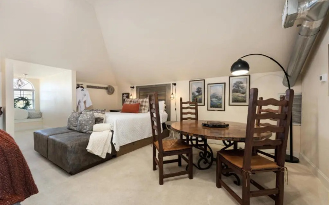 The Plantation House Boutique Inn