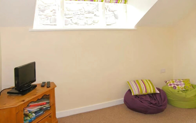 Station Flat