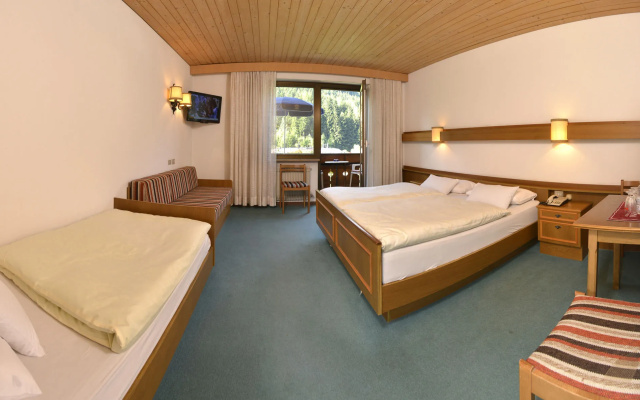 Hotel Pontives