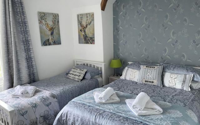 Noddfa Country House