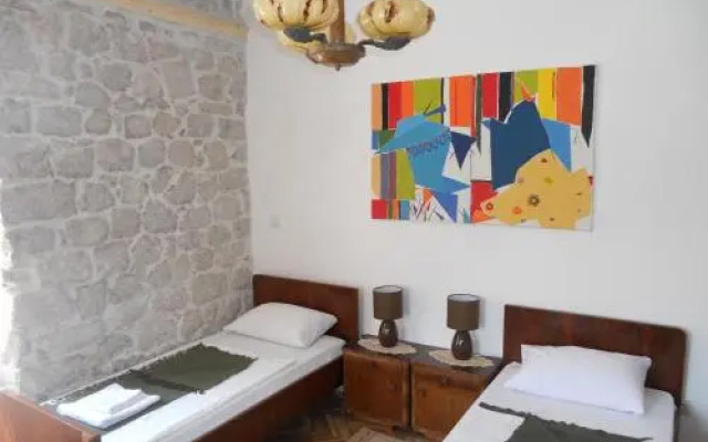 Apartments LaRos