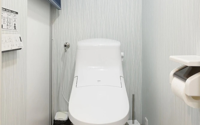 Frontier 24 - Premium Suite 402