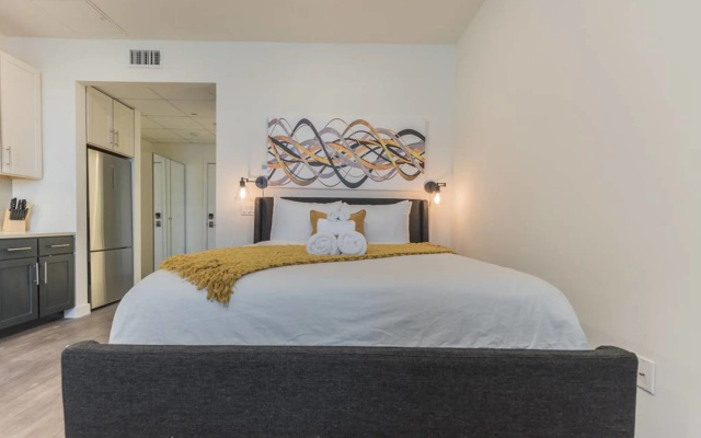 Pine Suite - 209