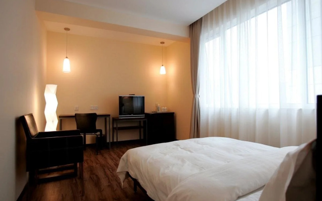 Sunjoy Hotel