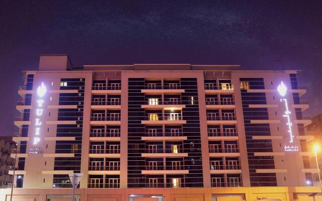 Tulip Hotel Apartments вид на фасад