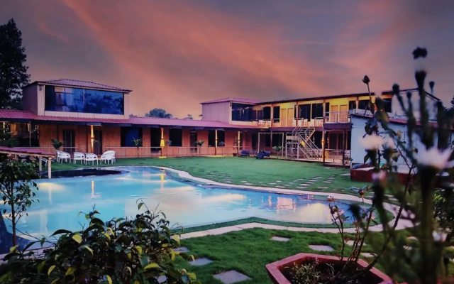 Arya Resort & Spa