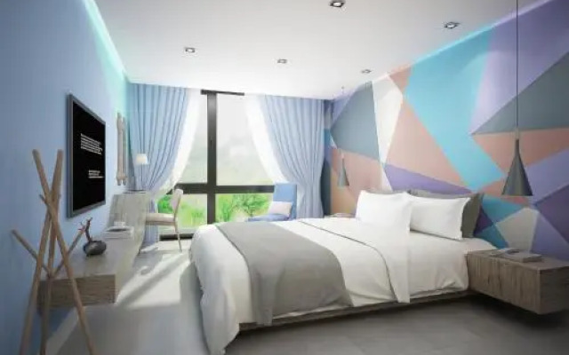 Southeast Bay Holiday Hotel Huidong Bus Terminal