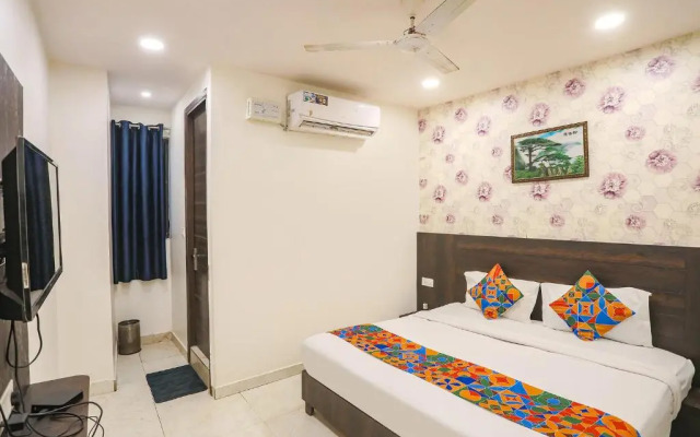 Fabhotel Royal Galaxy I
