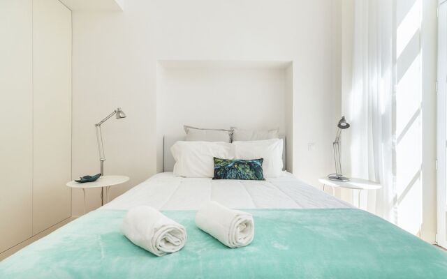 Отель Fancy 1BR Flat at the heart of Lisbon | Gonzalo's Guest Лиссабон комната для гостей
