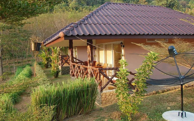 Khao Sok Hill Top Resort