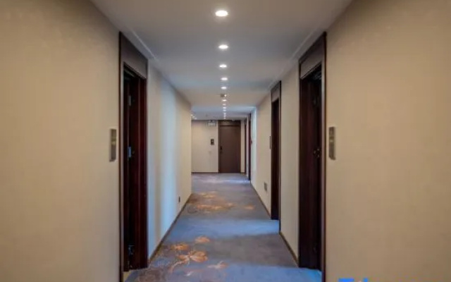 Yulong Hostel