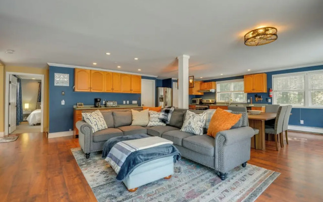 Golf, Hike & Unwind: Spacious Dover Retreat!