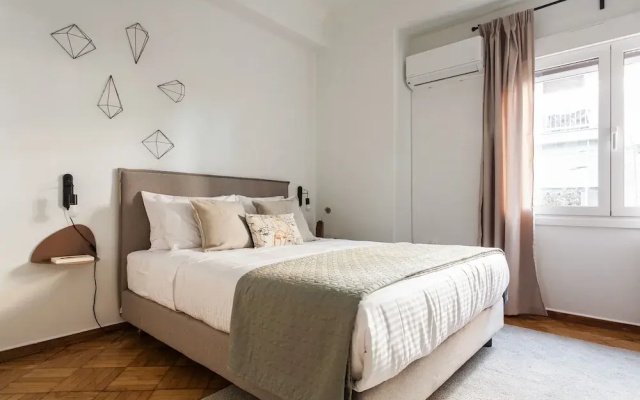 Groovy 2BR Apartment in Koukaki