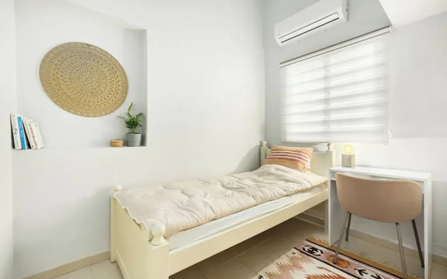 Florentin Stylish Stay by Sea N' Rent