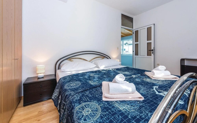 Beautiful Home in Primosten With Wifi and 4 Bedrooms