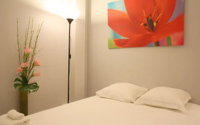 Appartements Paris Centre - At Home-Hotel