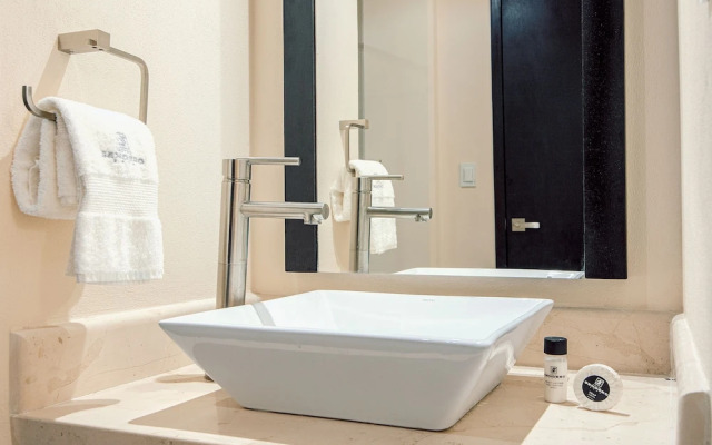 Sendero Hotel
