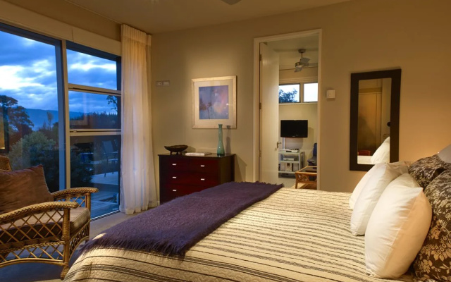 Almyra Waterfront Accommodation