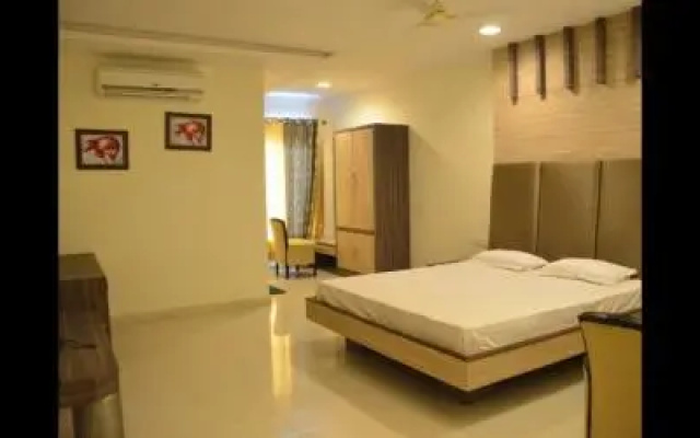 Pandit Mool Raj Residency