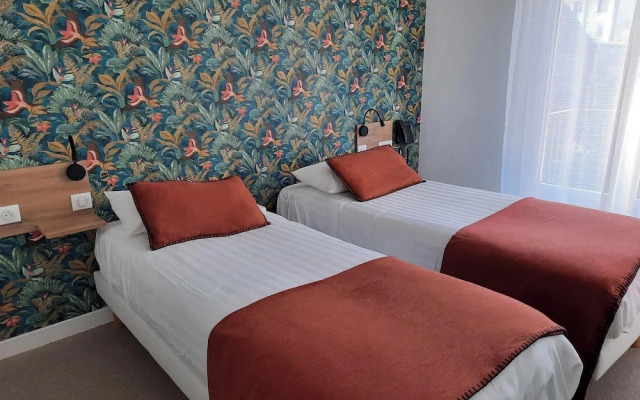 Louis Hotel