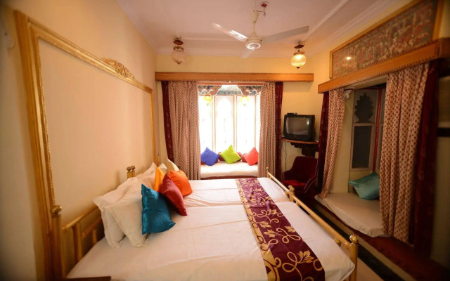 Anjani Hotel