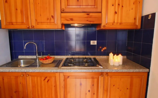 Lovely Holiday Home in Giannella nera Sea