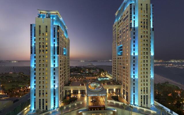 Отель Habtoor Grand Resort, Autograph Collection Дубай вид на фасад
