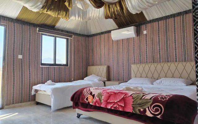 Glamping at wadi rum under the sun