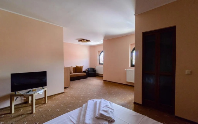 LaCetate Boutique Hotel