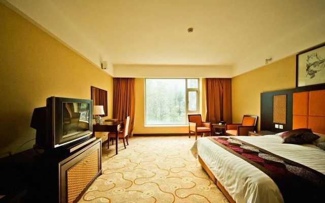 Huasheng Hot Spring Hotel