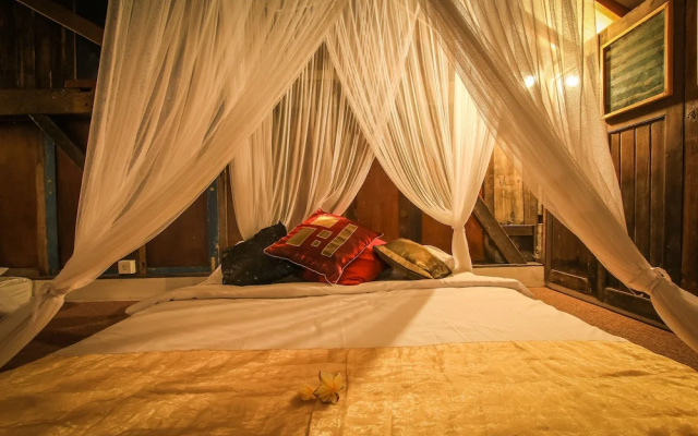 Rumah Nyaman Villa