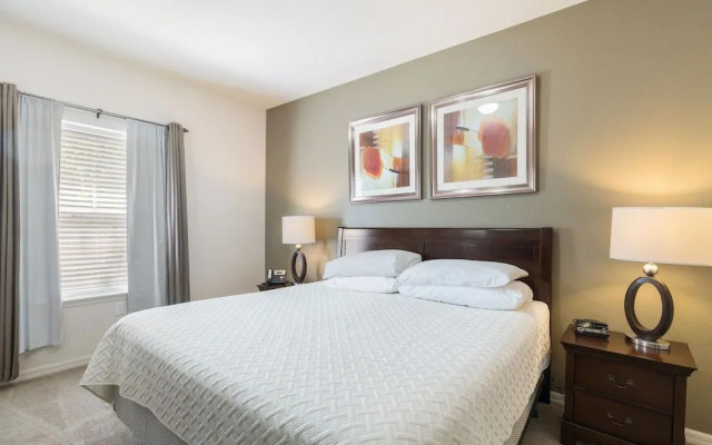 Lucaya Village 3040 Bld 13-102