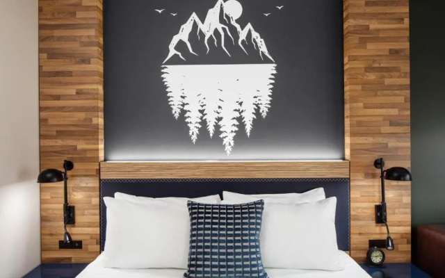voco Saranac Lake NY - Waterfront by IHG