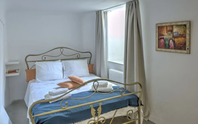 Aria Plaka Residence