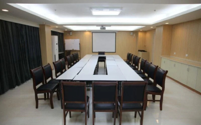 Gloria Hotel (Rugao Zhongshan Road)