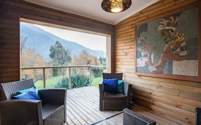 Cordillera de los Andes-Cajón del Maipo-Habitaciones en Casa Compartida con Anfitrión