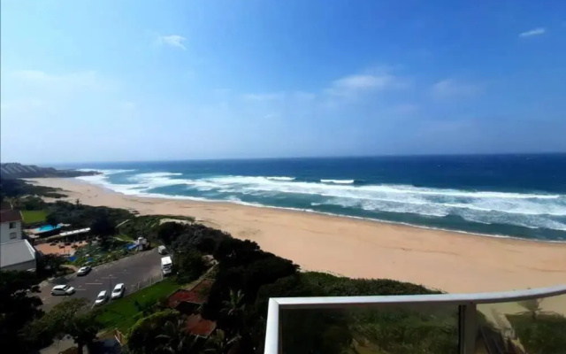 Santana 904 beachfront apartment. Beautiful sea views