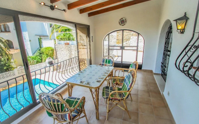 Linda - modern villa with splendid views in Benissa