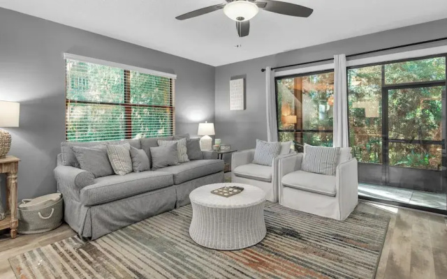 2br/2.5ba, Pool, Tennis, Beach Access!