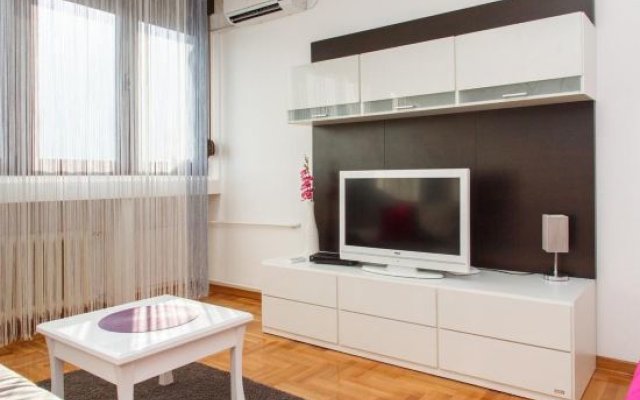 Отель Stay In Apartments Сербия, Белград - отзывы, цены и фото номеров - забронировать отель Stay In Apartments онлайн