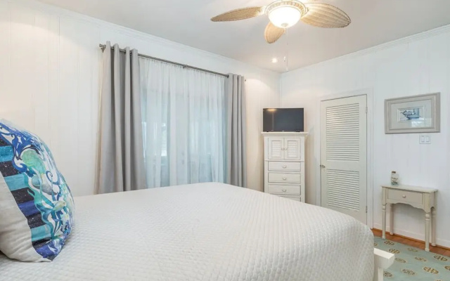 Hang Ten by Tybee Vacation Rentals