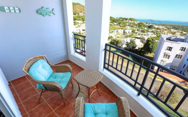 Relaxing Poolside Getaway With Balcony