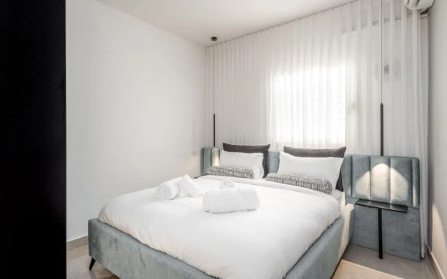 Superb 1Bdr w balcony