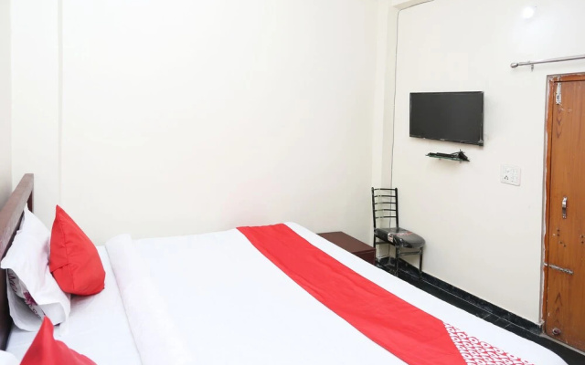 OYO 38149 Shiva Guest House
