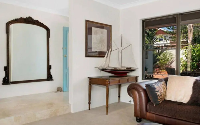 Cronulla Beach House Bed And Breakfast